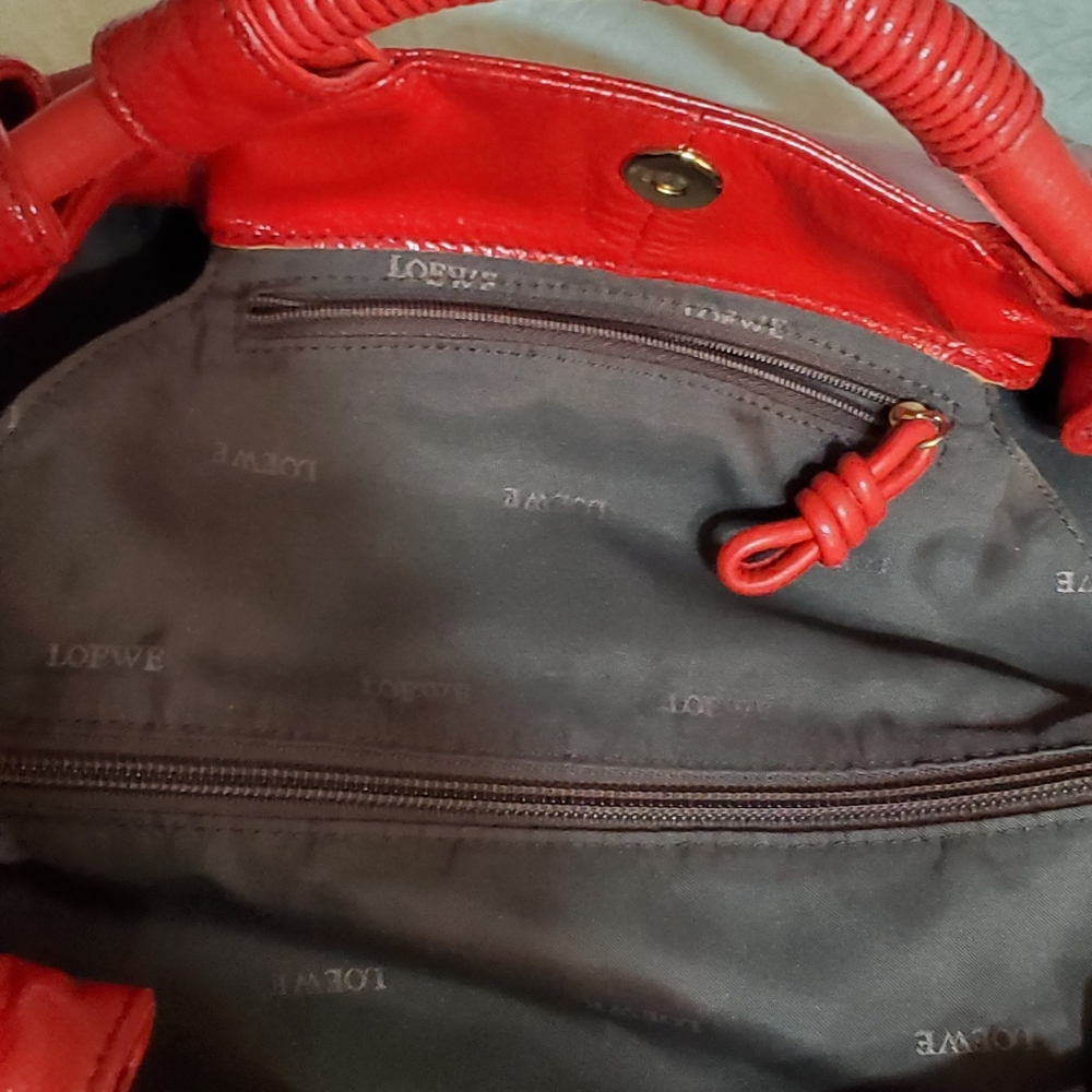 SOLD SOLD SOLD 🌟CLEARANCE🌟 Loewe "Hammock" Bag. Red Goat Patent Leather. COA. - Picture 3 of 15